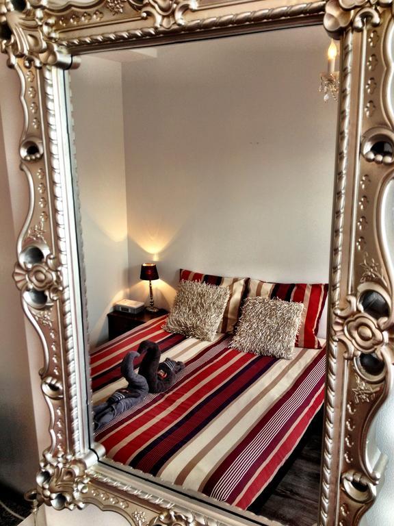 Tulip Of Amsterdam Bed & Breakfast Oda fotoğraf